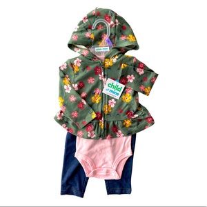 Child of mine by Carter’s girls three-piece